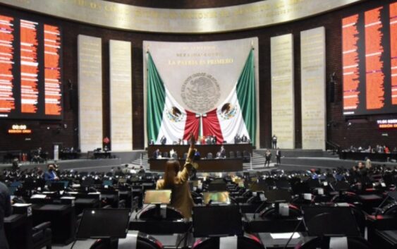 APLAZAN LA REFORMA ELÉCTRICA DE AMLO