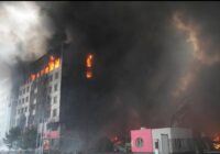 Enerhodar en llamas tras ataque ruso; arde la mayor central nuclear de Europa