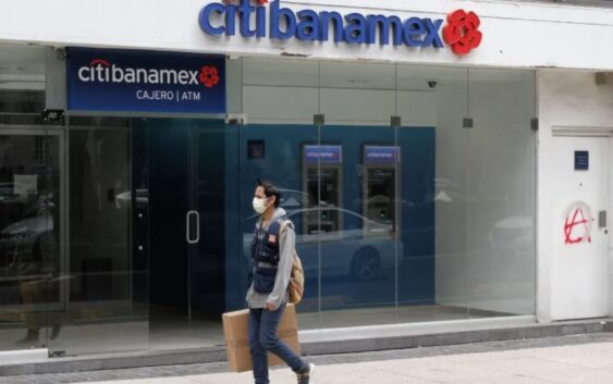 Banorte invita a todos los mexicanos como inversionistas para comprar Banamex