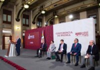Presentan Reforma Electoral de AMLO: borra plurinominales, desaparece al INE, OPLES y recorta recursos a partidos Presentan Reforma Electoral de AMLO: borra plurinominales, desaparece al INE, OPLES y recorta recursos a partidos