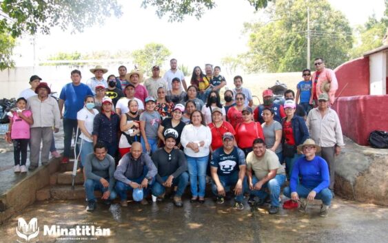 Medel Palma trabaja de la mano con SEMM en la rehabilitación del Parque Acuático Manatí en Minatitlán
