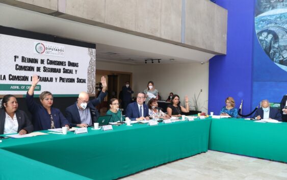 Avalan en comisiones otorgar permiso laboral a padres y madres de hijas e hijos con alguna enfermedad terminal