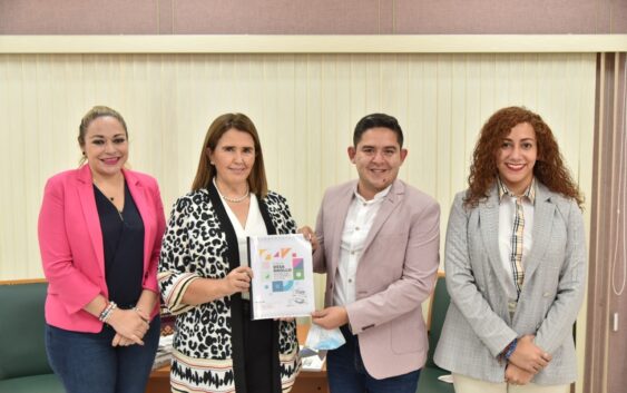 Reconoce Diputada cumplimiento en entrega de Planes Municipales de Desarrollo