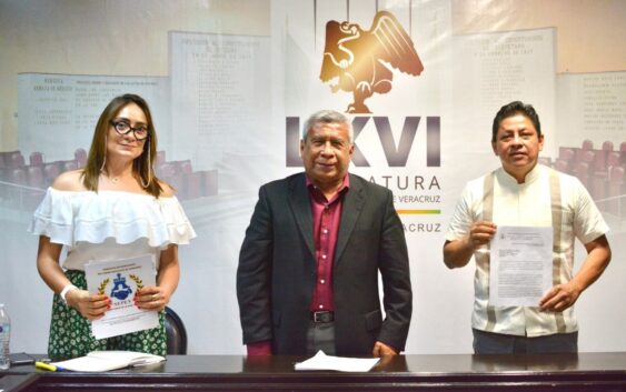 Recibe Diputado petición del Sindicato de Trabajadores del Poder Ejecutivo