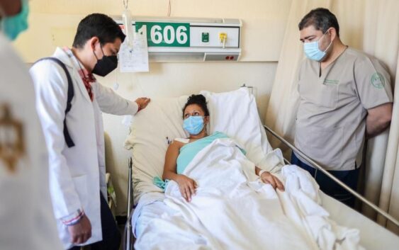 Extraen tumor gigante en Hospital General de Zona No. 2, en Tuxtla Gutiérrez