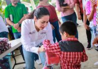 Celebra Tania Cruz a los niños de zonas rurales.