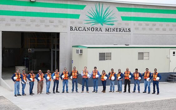 Extranjeros ya exploran el “oro blanco” en México. ¿Revisar contratos, cancelarlos?