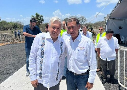Anuncia López Obrador más inversión de la SICT en carreteras del norte de Veracruz.