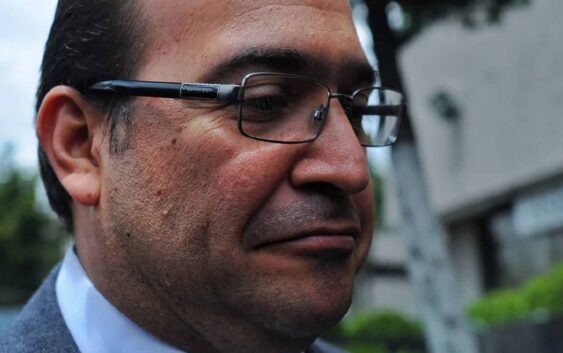 Javier Duarte se ampara de nuevo contra orden de aprehensión