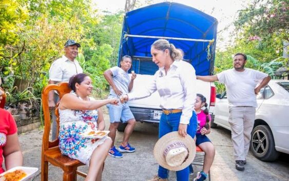 Supervisa la alcaldesa Rosalba Rodríguez obras de rehabilitación y tuberías en Acayucan