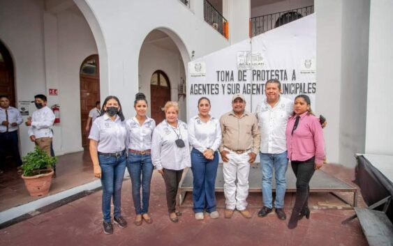 Toman protesta agentes y subagentes municipales de las 43 comunidades de Acayucan