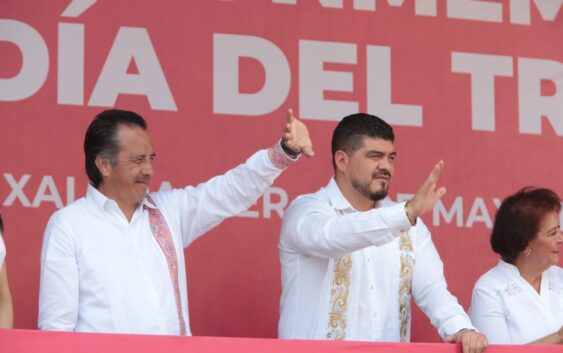Zenyazen participa en desfile por el Día del Trabajo