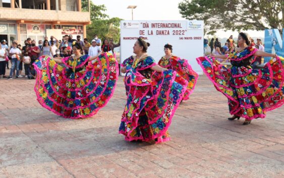 Espectacular encuentro de danza en Nanchital