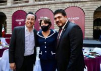 Zenyazen conmemora “Día del Maestro” en Palacio Nacional