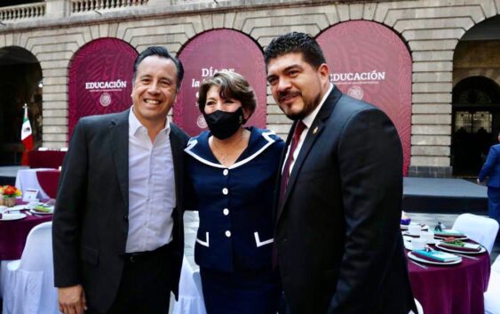 Zenyazen conmemora “Día del Maestro” en Palacio Nacional
