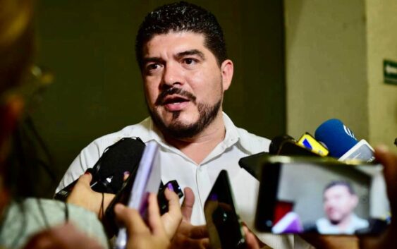 Es un honor estar al frente de la SEV: Zenyazen Escobar