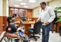 Refrenda Amado Cruz Malpica apoyo a deportistas de Coatzacoalcos