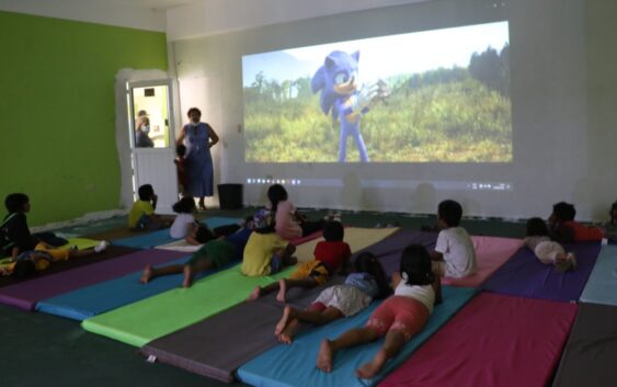 Actividades artísticas y recreativas, en el albergue de Casa de Cultura