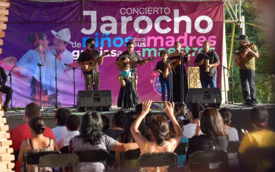 Se efectúa en Cosoleacaque “Concierto Jarocho de niños para sus madres”