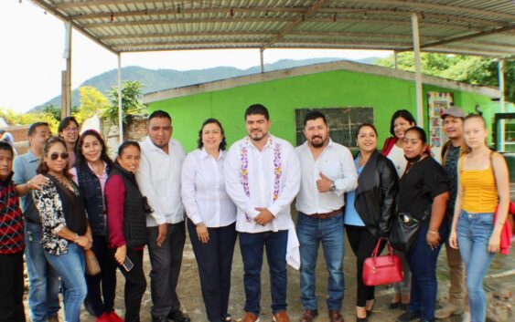 Zenyazen entrega obras por más de 6 mdp en Altas Montañas
