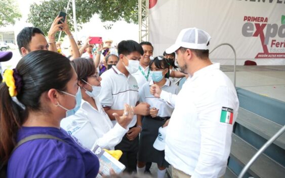 Zenyazen Escobar invita a alcaldes a trabajar juntos para beneficio de estudiantes