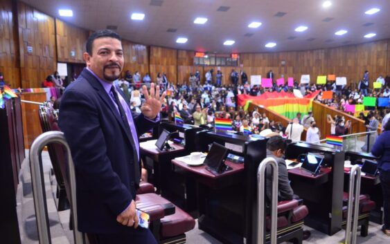 Con matrimonios igualitarios Veracruz salda deuda con la comunidad LGBTTTIQ+: Gómez Cazarín