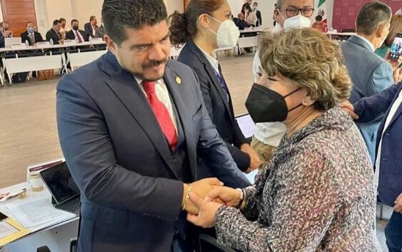 Zenyazen Escobar aporta trabajo de Veracruz para planes y programas de Educación Básica 2022