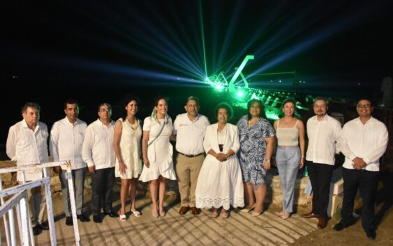 Magistrados de Veracruz festejan junto a dos mil porteños