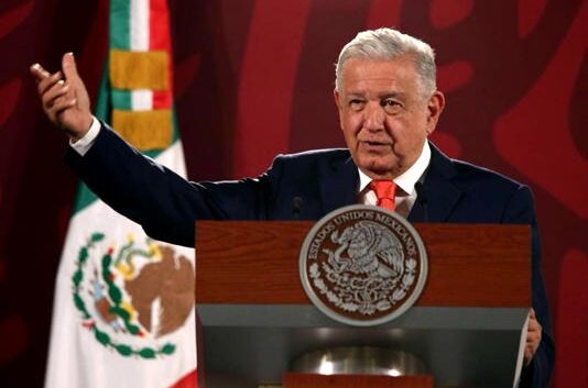 Apoyaré al candidato de Morena que se elija en consulta: AMLO
