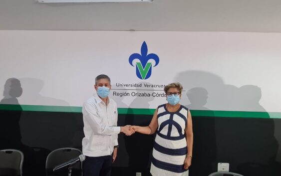 Firman de colaboración académica IMSS Veracruz Sur y Universidad Veracruzana