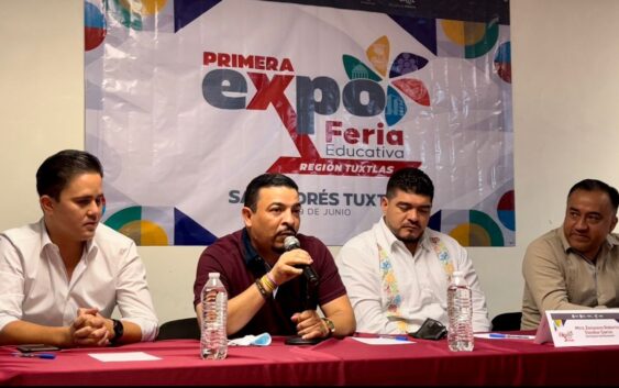 Veracruz volverá a ser semillero de jóvenes profesionistas y exitosos: Gómez Cazarín