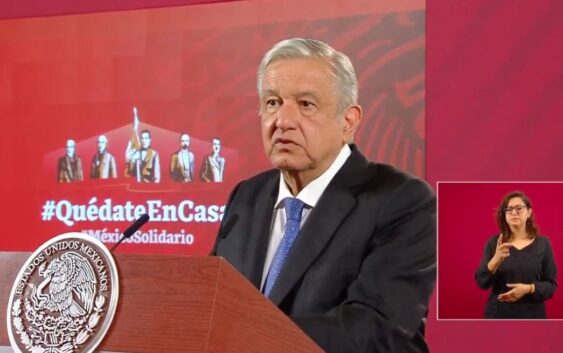 AMLO urge a Cuitláhuac revisar si universidad incurre en usurpación médica