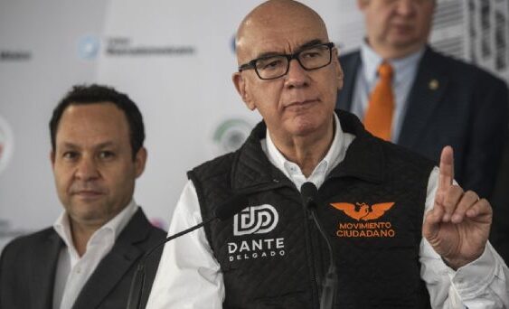 Dante Delgado denuncia campaña “negra y perversa” al interior de Morena contra Ricardo Monreal