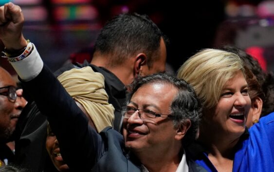 Petro lanza un reto: “Le propongo a América Latina integrarnos más decididamente”