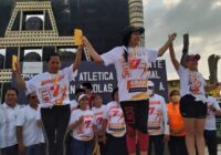 Reconoce el alcalde de Carranza a paisana que ganó carrera atlética en Coatzacoalcos