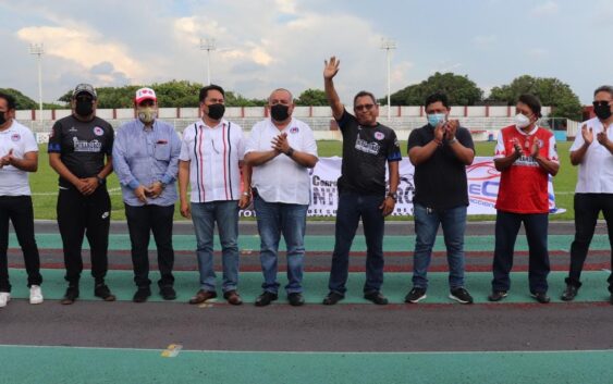 Celebra DIMUDE regreso del futbol profesional a Coatzacoalcos