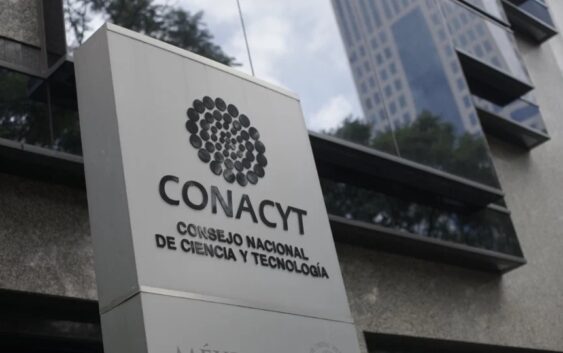 De 2018 a 2021, Conacyt redujo en 83% las becas para posgrado en el extranjero; se alcanzó el menor número en 10 años