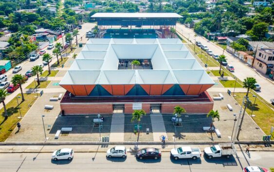 Inaugura Amado Cruz el Módulo Cultural del mercado de la colonia Cuauhtémoc