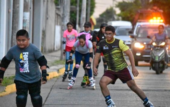 Todo un éxito la Gran rodada nocturna en Cosoleacaque