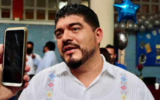 Zenyazen no se encarta ni se descarta a la gubernatura; seguirá trabajando por la educación de Veracruz