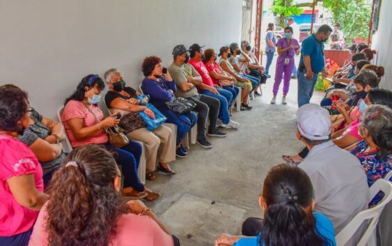 Aprovechan Jornada de Densitometría proporcionada por el Gobierno de Coatzacoalcos