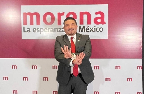 Gómez Cazarín truena contra “chapulines” en proceso interno de Morena.