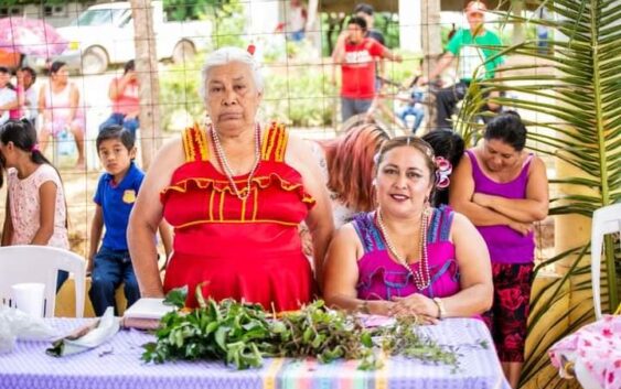 Con orgullo comparten en Acayucan costumbres y tradiciones de Pueblos Indígenas