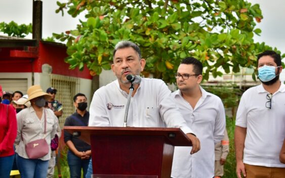 Arranca Gobierno de Amado Cruz ¨Jornada de Limpieza de Canales¨ en colonias de Coatzacoalcos