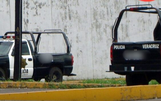 Incidente policiaco provoca un vehículo destrozado en Coatzacoalcos