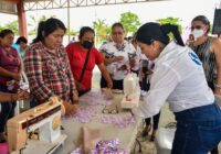 Gobierno de Amado Cruz impulsa el emprendimiento en mujeres en ejidos de Coatzacoalcos