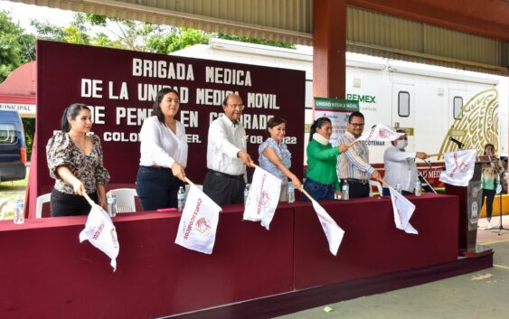 Gobierno de Coatzacoalcos y Pemex llevan a cabo Brigada Médica Móvil