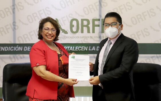 Designa Delia González Cobo a nuevo director Jurídico del ORFIS.