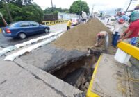 Rehabilita Ayuntamiento socavón en puente Palma Sola