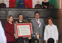 Entrega LXVI Legislatura medalla Heberto Castillo Martinez al Doctor Héctor Vázquez Leal